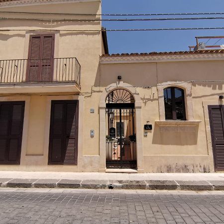 La Lanterna Casa Vacanze Apartment Noto Exterior foto